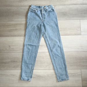 Vintage Levi’s 26” waist high waisted denim jeans
